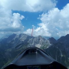 Flugwegposition um 12:09:22: Aufgenommen in der Nähe von Gemeinde Leutasch, Österreich in 2465 Meter
